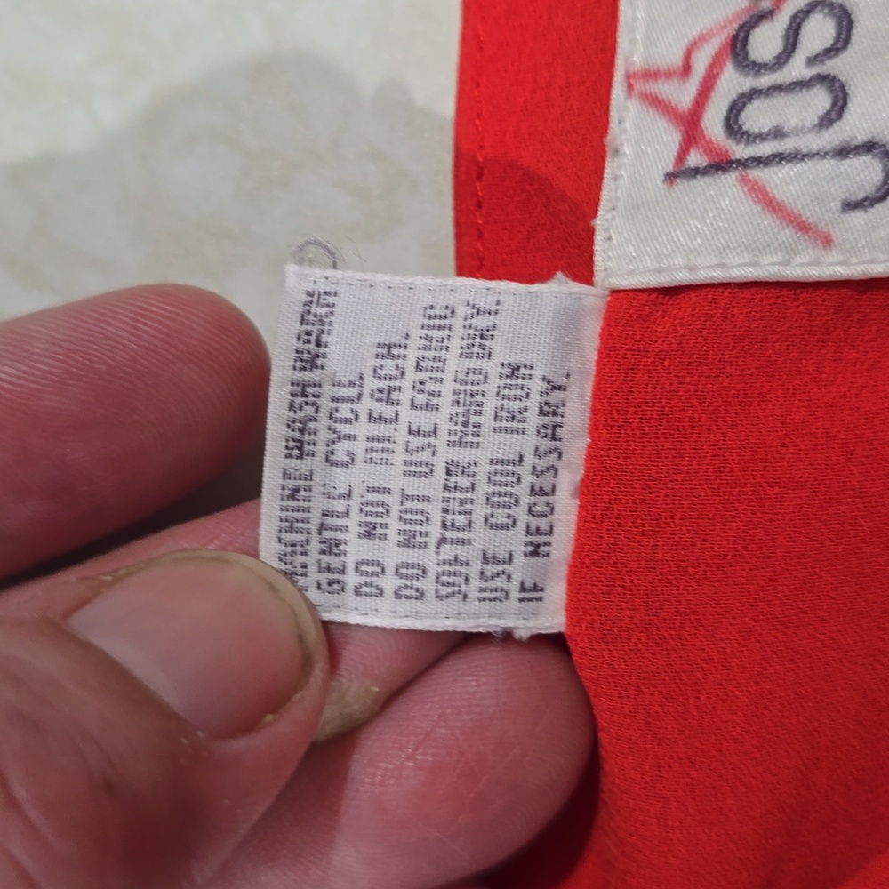 Elegant Redish‎ Orange Blouse with Gold Button Detail Size 14 - Picture 12 of 13